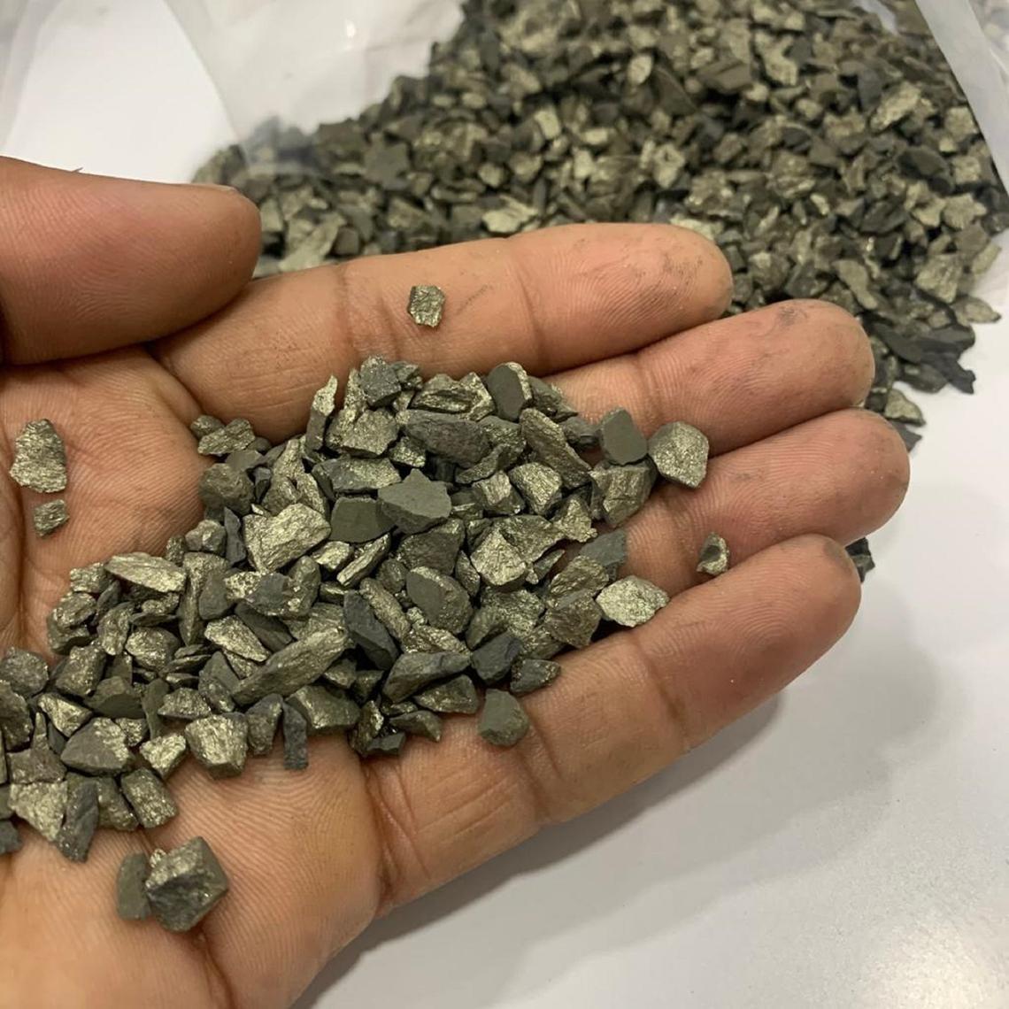 Natural Golden Pyrite Gemstone Chips - Natural Material Free Size Golden Color | A+ Grade 1 Kg Pack Ideal For Jewelry & Home Dã©cor