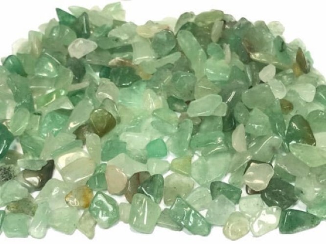 Natural Green Aventurine Gemstone Chips - 1 Kg, Free-sized Grade A+ Quality Natural Green Chips