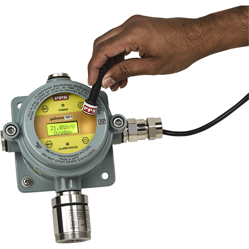 Toxic Gas Sensor - Stainless Steel, Electronic Powered | Quick Detection, Hazard Prevention, Commercial Usage In Chemical Plants