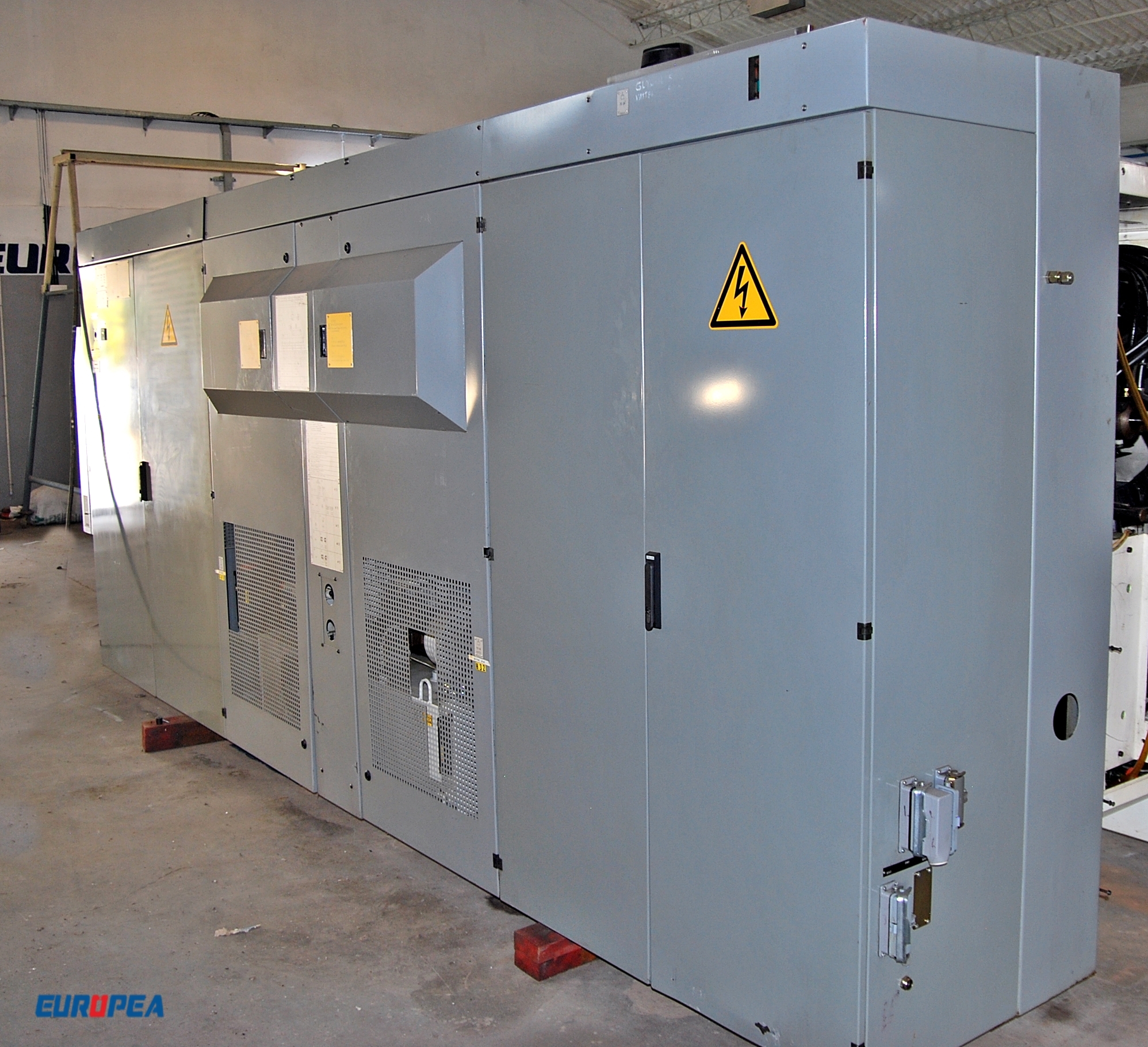 Gildemeister Mf Twin 300 Used Imported Turn Mill Center - 33.5 Hp Main Spindle 4000 Rpm Speed 42.5 In Z-axis Travel 12 Tools Per Turret Includes Chip Conveyor & Tool Holders