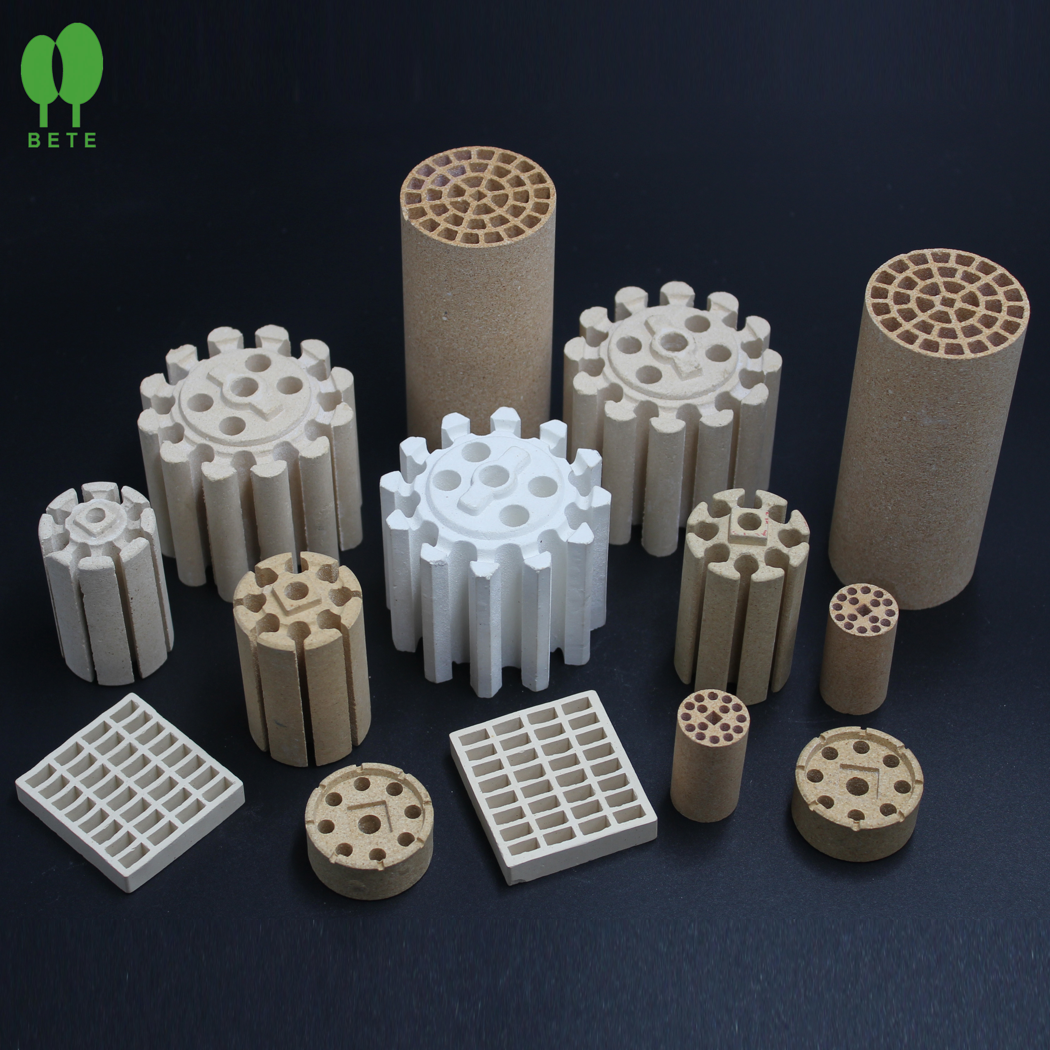White & Brown Refractory Ceramic Parts