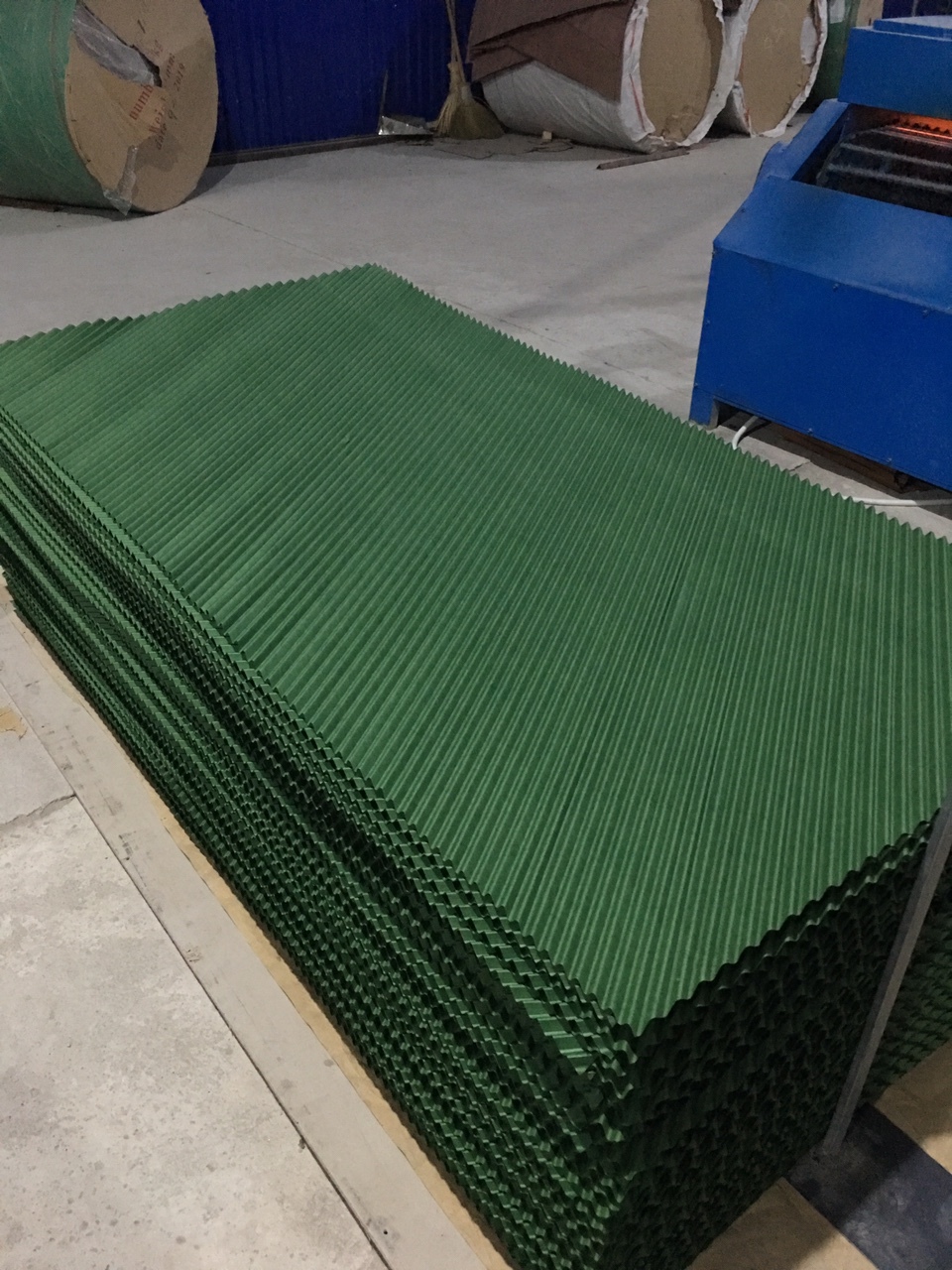 Brown And Green Brown Evaporative Cooling Pad In Mathura Uttar Pradesh