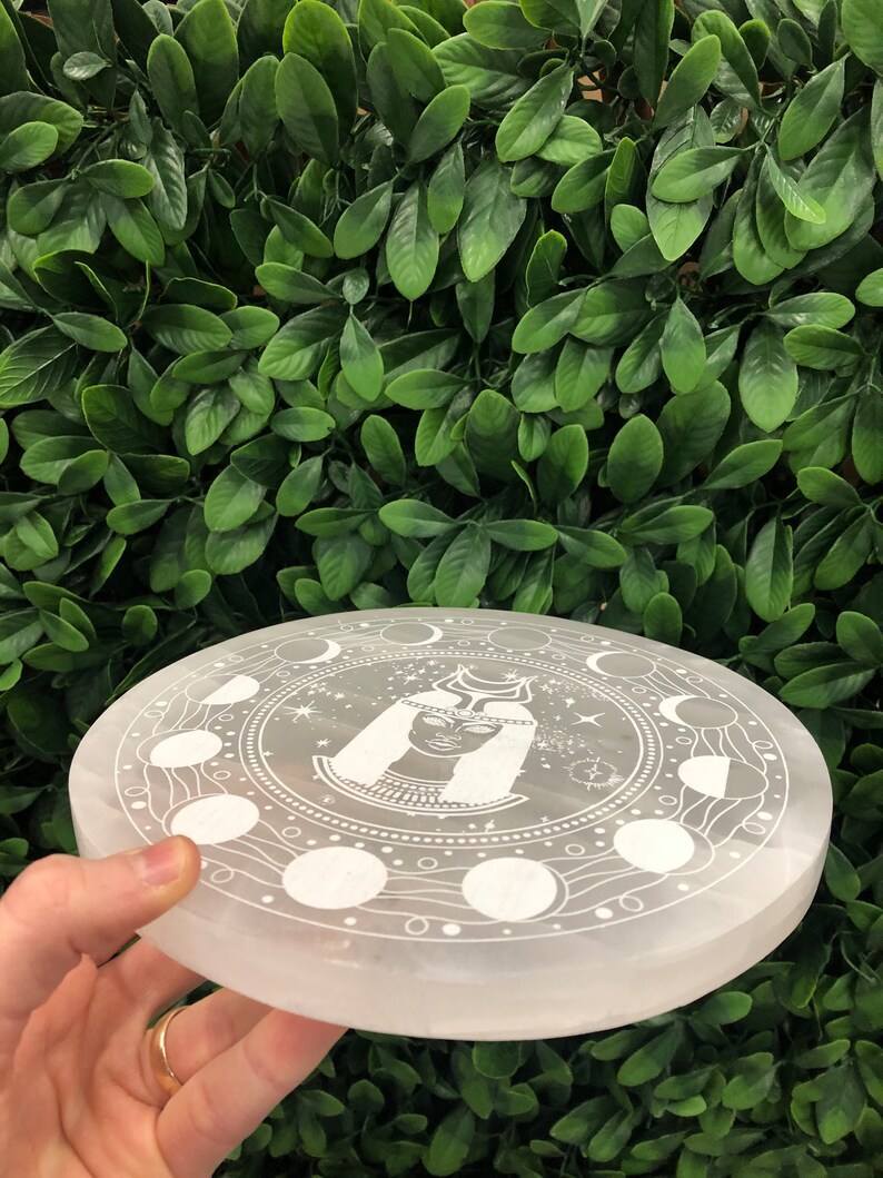 Natural Selenite Charging Plate With Engraved Egyptian Goddess Of Night - Natural Aaa Grade Selenite Free Size White Color 100 Gm Weight | Perfect For Cleansing Charging Crystals And Meditation