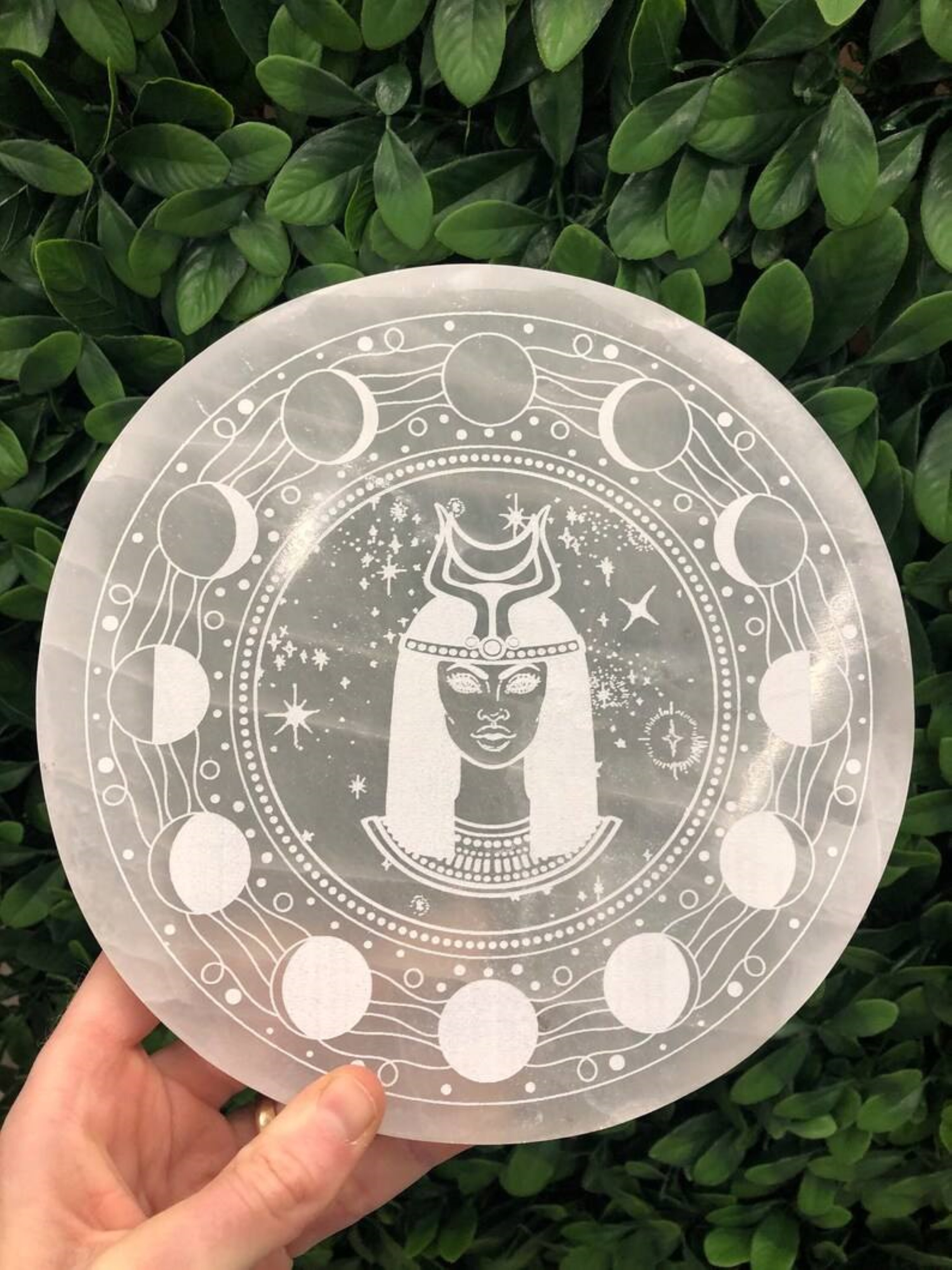Natural Selenite Charging Plate With Engraved Egyptian Goddess Of Night - Natural Aaa Grade Selenite Free Size White Color 100 Gm Weight | Perfect For Cleansing Charging Crystals And Meditation