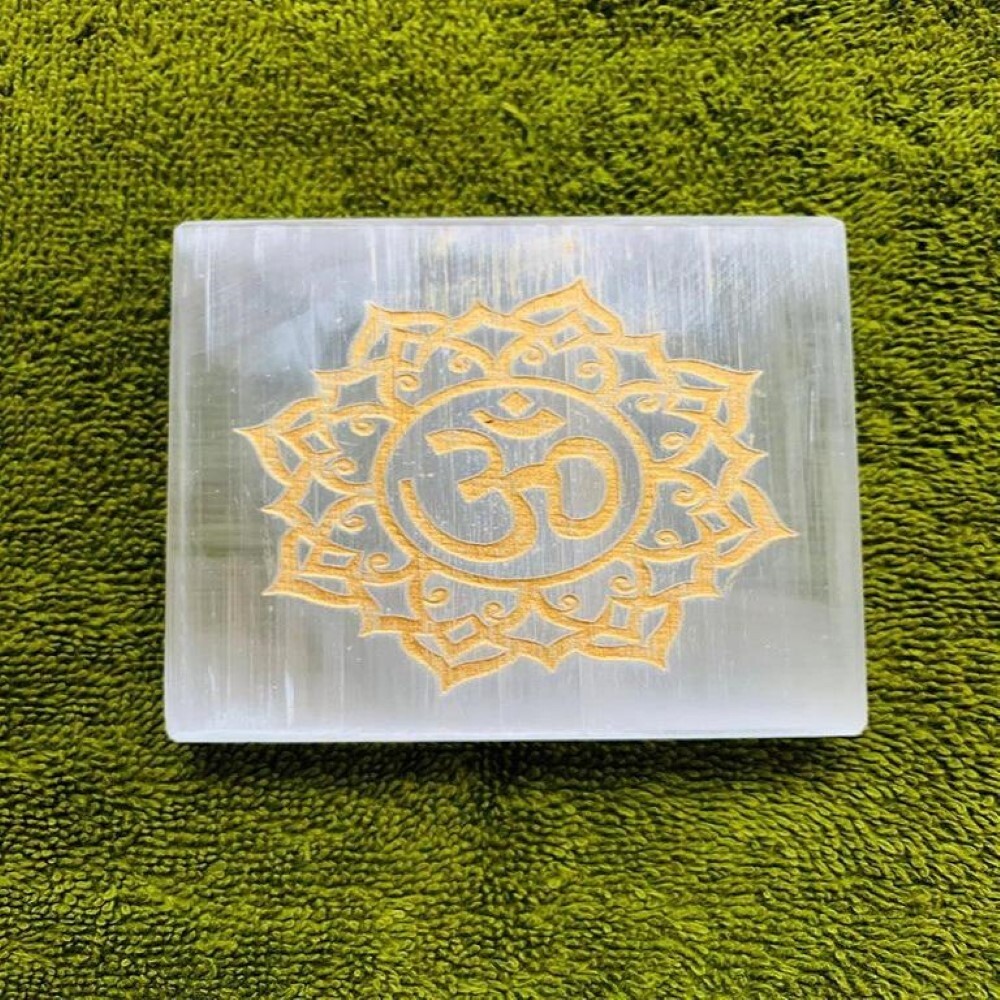 Natural Selenite Charging Plate With Om Symbol Engraved - A+ Grade Round Brilliant Cut White 100 Gm | Cleanses And Charges Crystals Effectively
