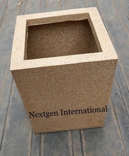 Modern Lldpe Planters Age Group: Suitable For All Ages