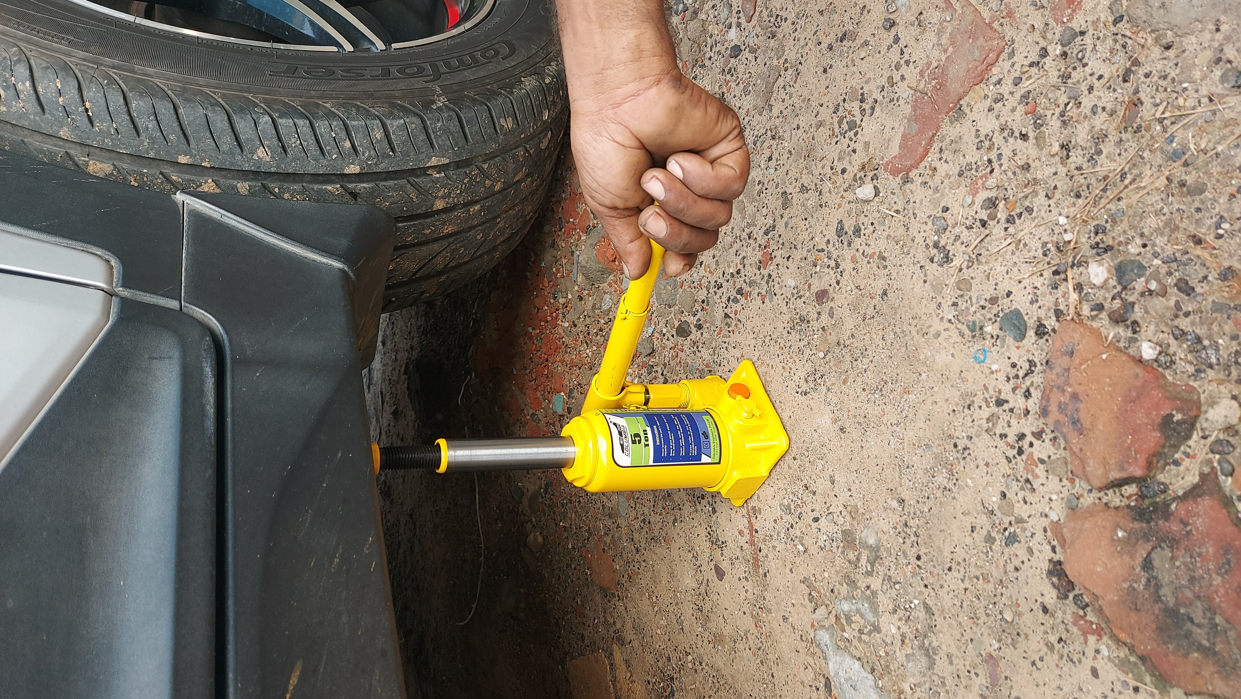 5 Ton Hydraulic Bottle Jack Application: Industrial