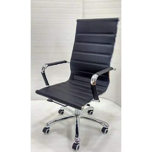 ब्लैक इम्पोर्टेड चेयर