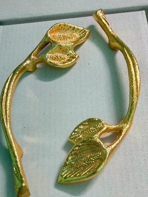 टिकाऊ एल्युमिनियम लीफ रेज़िन ट्रे हैंडल