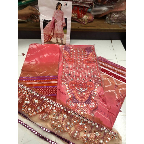 इंडियन डीपसी विवा अनाया मॉडर्न सूट