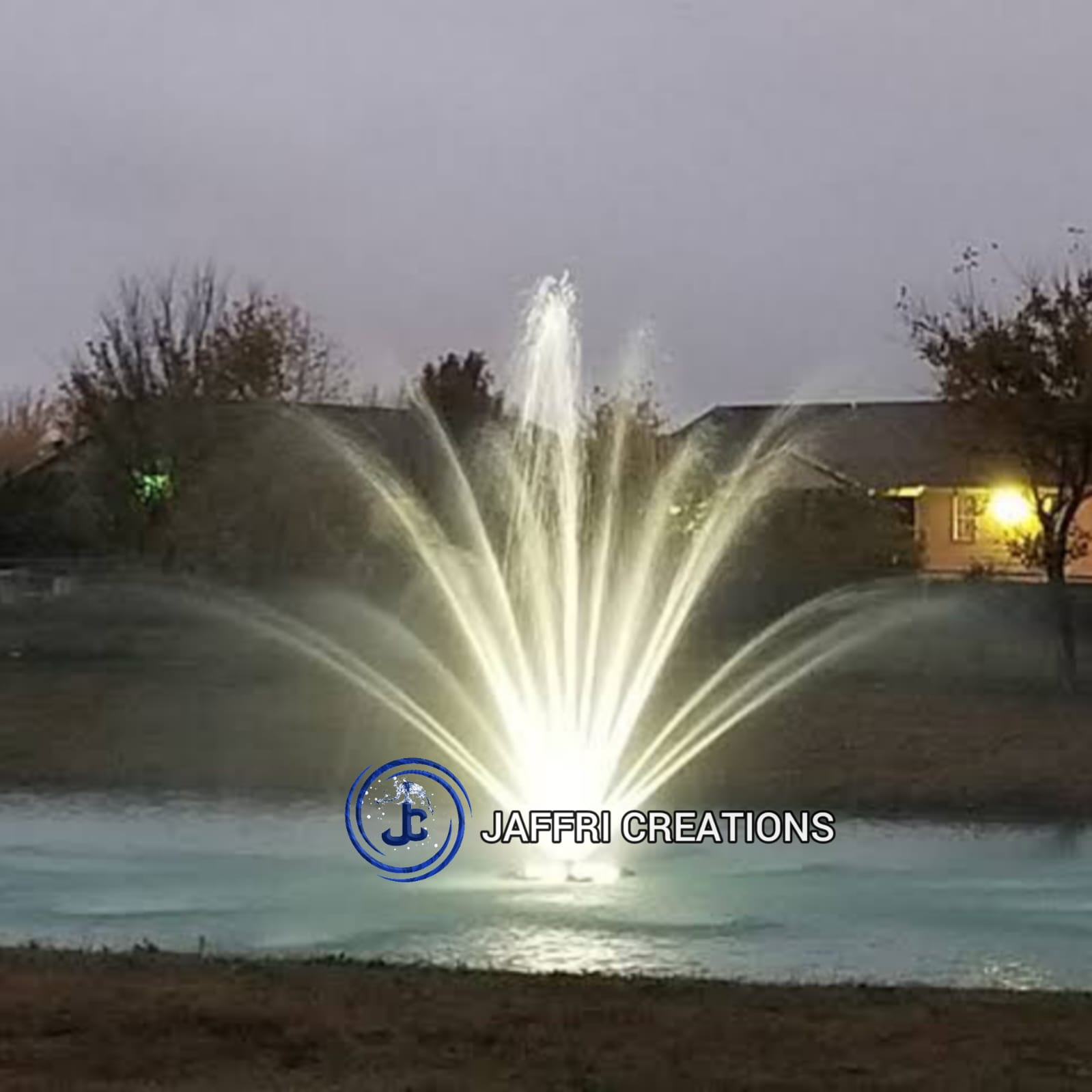 Frp Floating Fountains - 4ft Diameter, 2hp Single Phase 220v, 10'-12' Water Spray Height, 100' Mooring Line , Led Lights For Stunning Evening Effects