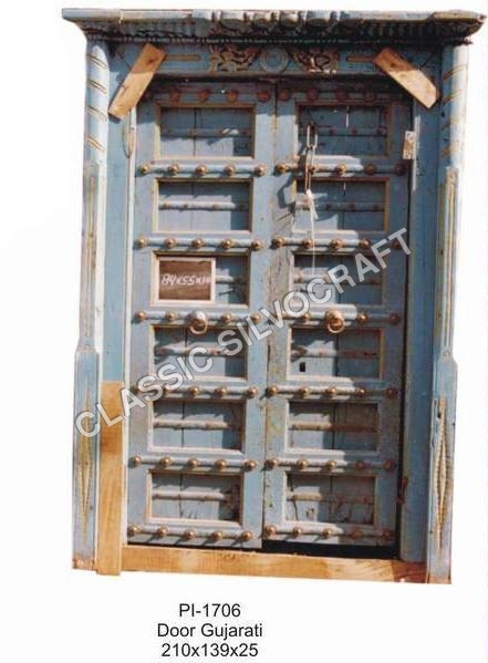 भारतीय गुजराती दरवाजा