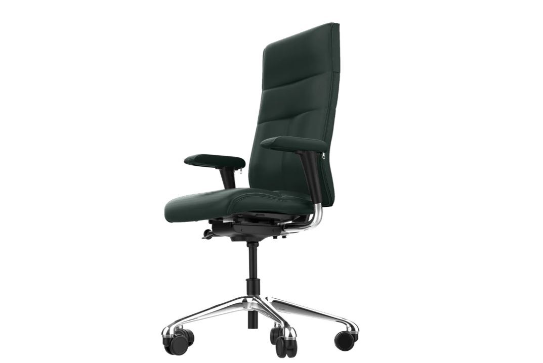 High Chair Height: 113.6-131.1 Centimeter (Cm)