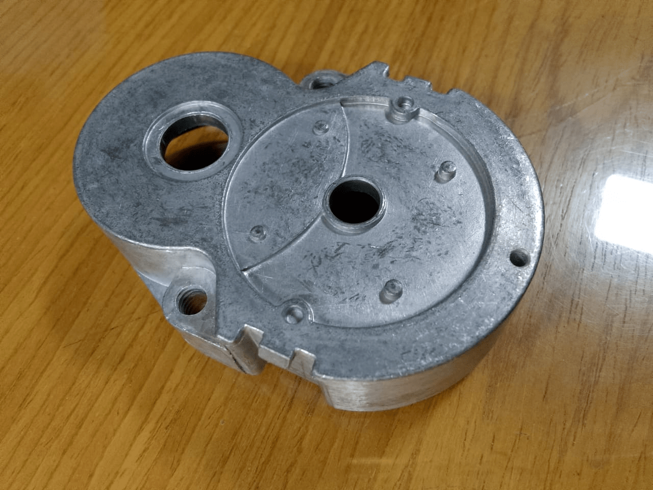 Silver Gearbox Casting 7015