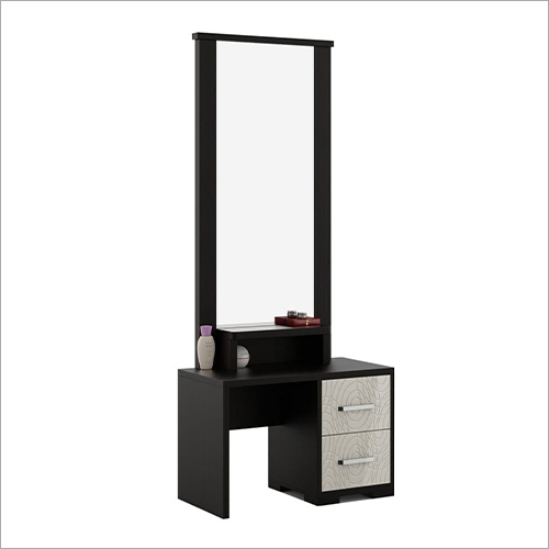 ड्रेसिंग टेबल किसी असेंबली की आवश्यकता नहीं