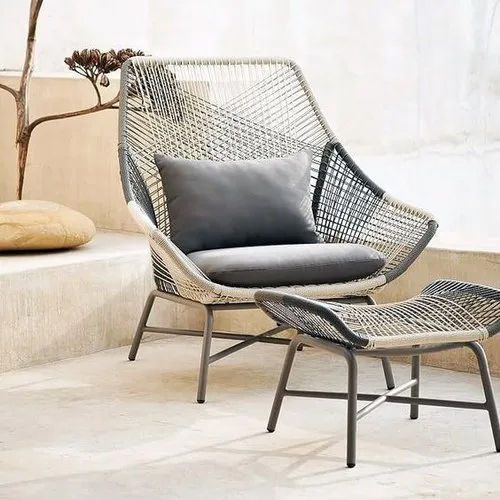 Optional Modern Outdoor Wicker Lounge Chair