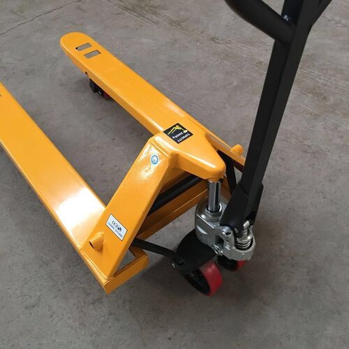 हैंड पैलेट ट्रक