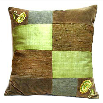 सिल्क कुशन कवर