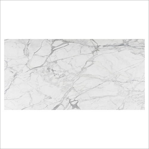 व्हाइट स्टैचुरियो वेरिएशन