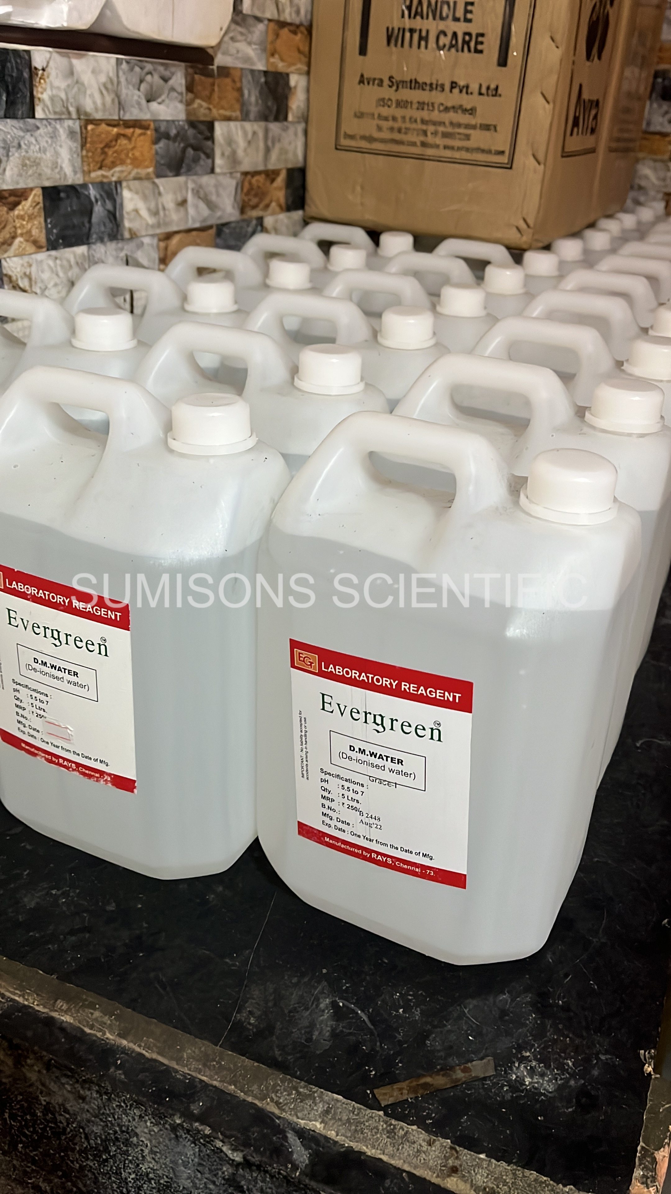 Distilled Water - 5 Litre Polyethylene | 99.9% Purity, Ph 5.5 To 7, 18.2 Mî©-cm Resistivity, Store In A Cool, Dry Place