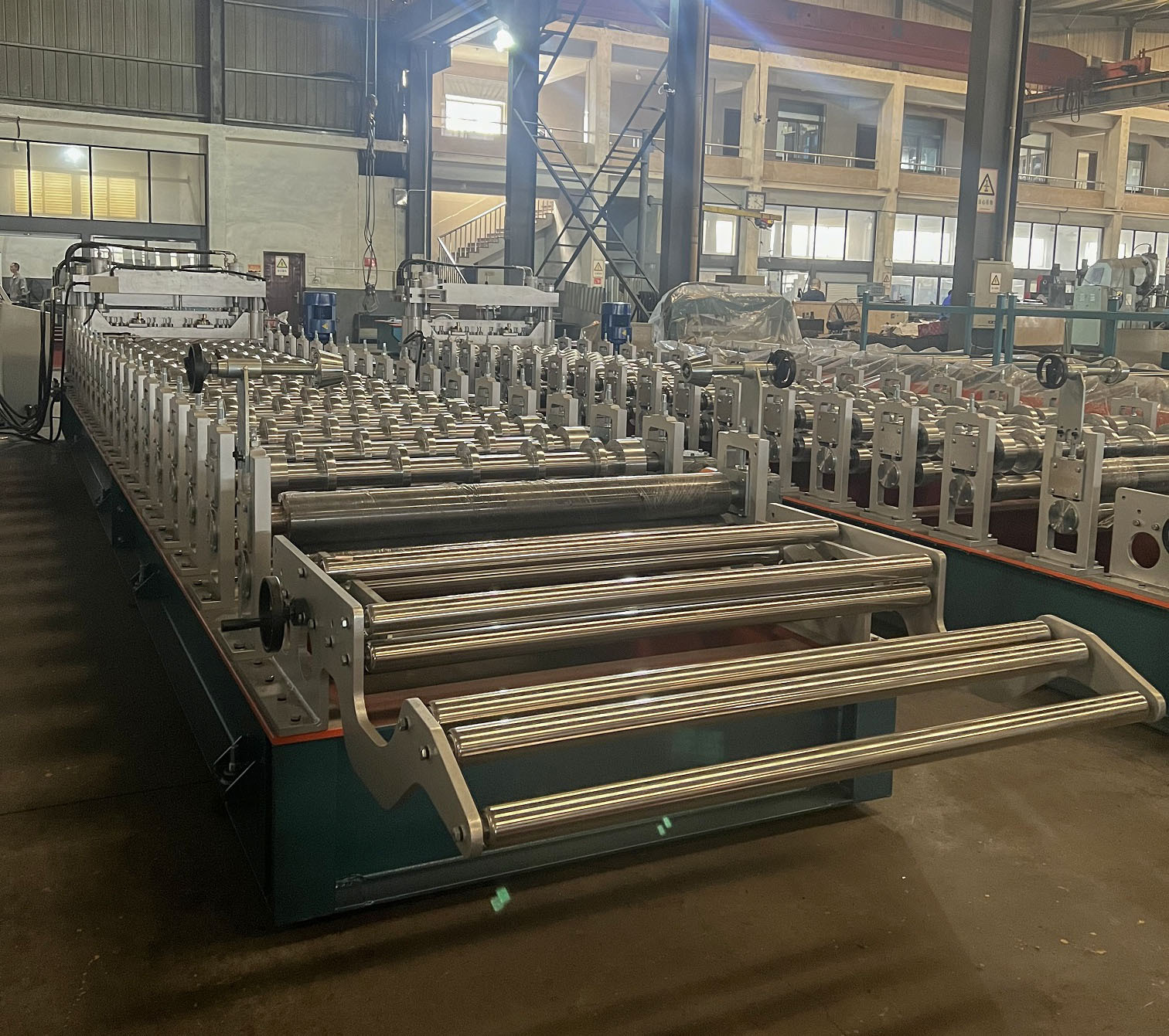 Metrocopo Tile Auto Roll Forming Machine - Steel Coil Sheet, 8.5x2.1x1.6 Meter, Blue | Automatic, 5-6m/min Rolling Speed, Plc Control, Hydraulic Cutting System, 3-year Warranty, 17 Roller Stations, 72mm Solid Steel Shafts