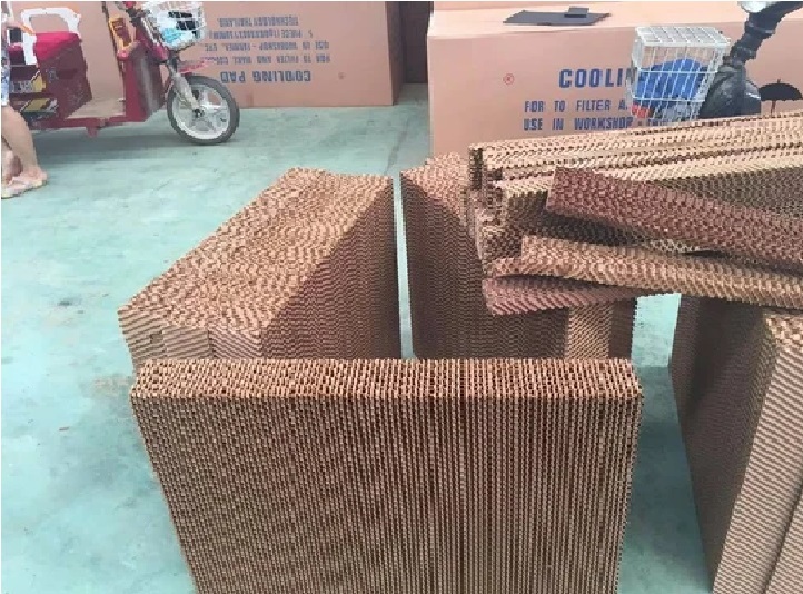 Brown And Green Brown Evaporative Cooling Pad Wholesaler In Gorakhpur Uttar Pradesh