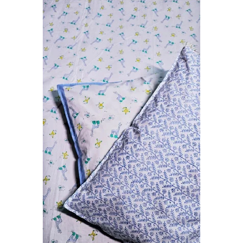 Stylish Hand Block Printed Bed Sheet - 90x100 Inch, 100% Cotton Material, White And Blue Color, Quick Dry, Soft Texture, Set Of 1 Bed Sheet And 2 Pillow Covers