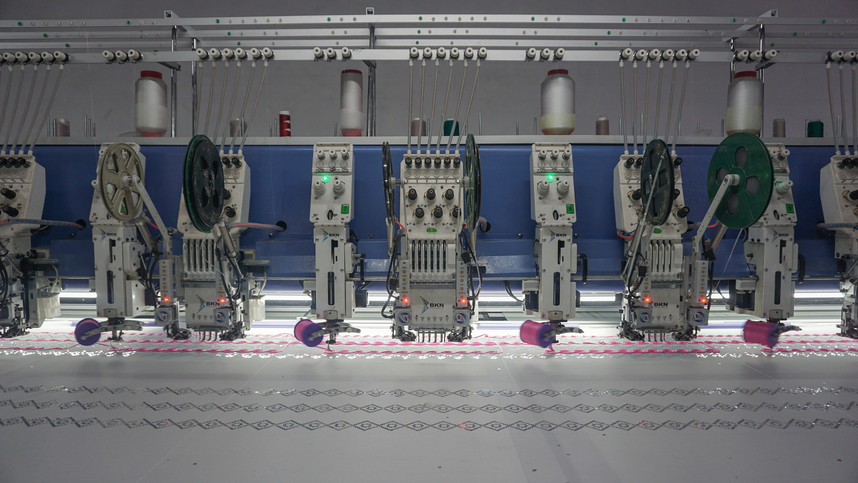 Chenille Embroidery Mixer Machine