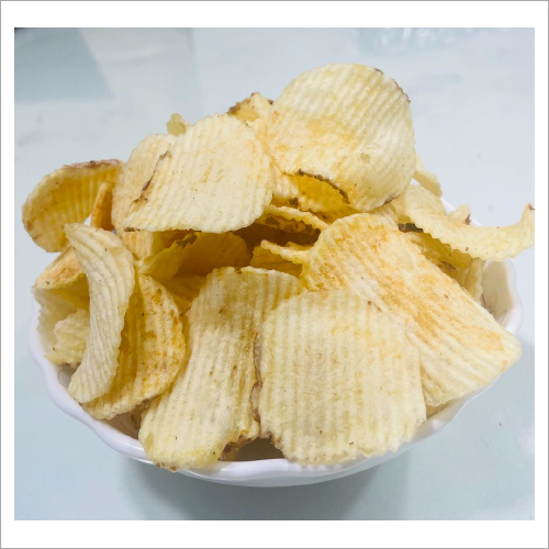 नमकीन नमकीन आलू के चिप्स