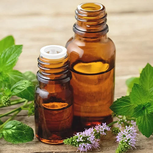 Peppermint Oil - 100% Pure, Natural Essential Oil for Aromatherapy and Therapeutic Use | Invigorating, Cooling, and Mood-Enhancing with Pain Relief and Dental Care Benefits