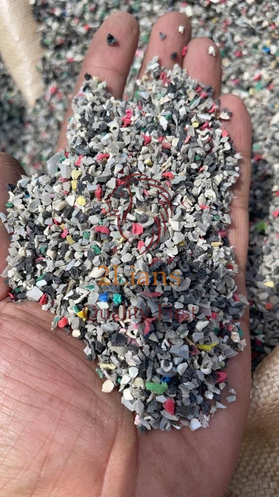 Pvc Cable Regrind - Mixed Color, 2-3% Copper Content | Versatile Recycled Material For Sustainable Applications