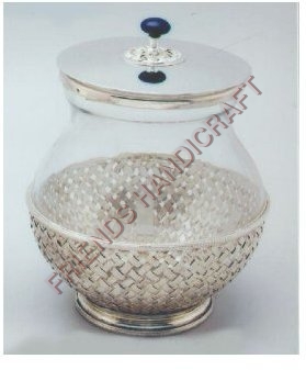 पीतल की हांडी