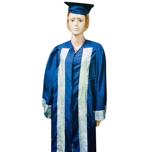 ब्लू ग्रेजुएशन कन्वोकेशन यूनिफॉर्म हैट एंड टस्ले