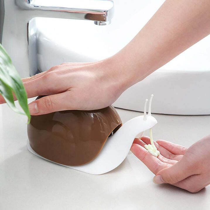 Portable Snail Shape Liquid Soap Dispenser - Plastic Material, Multi-color Design | Stylish, Eco-friendly, Refillable, Easy-use For Kitchen & Bathroom
