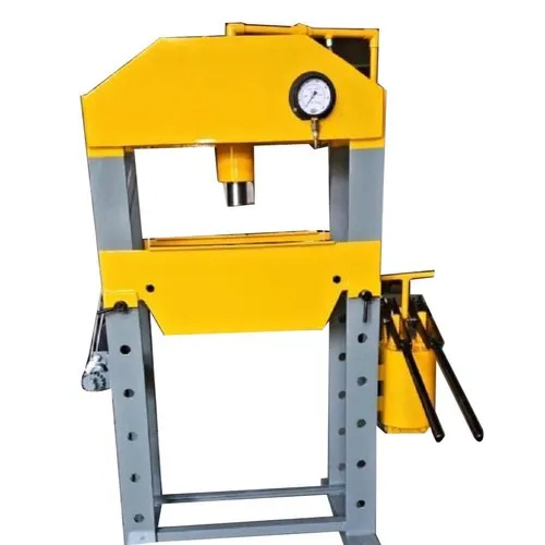 Yellow Semi Automatic Hydraulic Machine