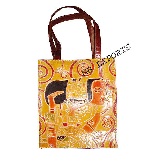 Green Ladies Leather Hand Bag