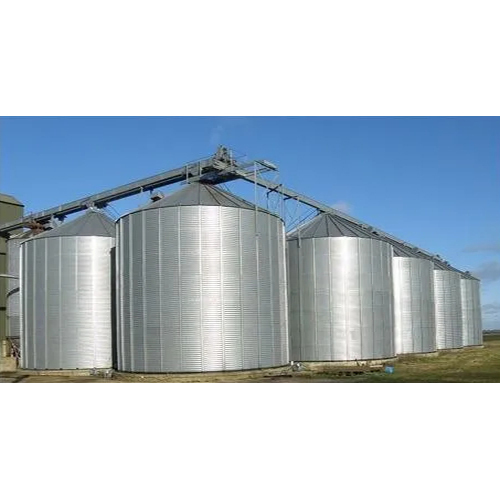 अनाज भंडारण साइलो क्षमता: 300 टन