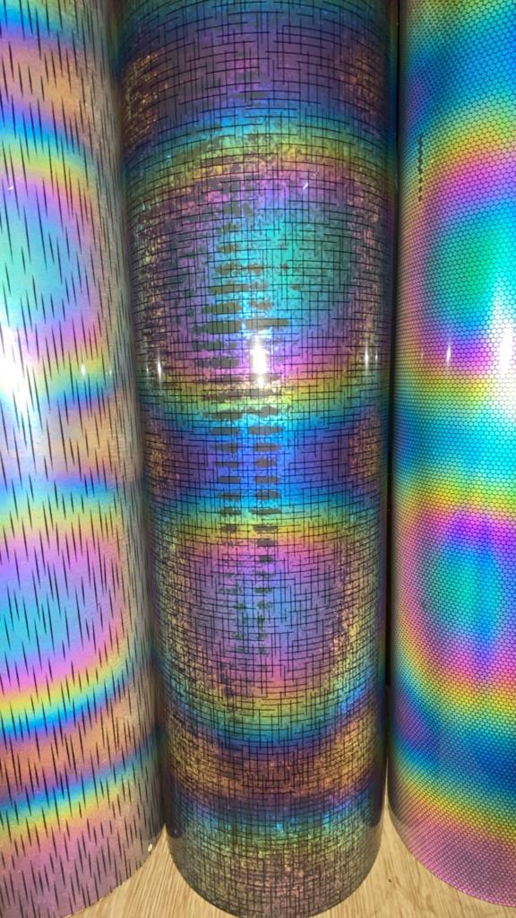 Multi Color Vinyl Roll - Multicolor, 25 M Size | Resilient For Fabric Decoration, Arts & Crafts, Heat & Moisture Resistant