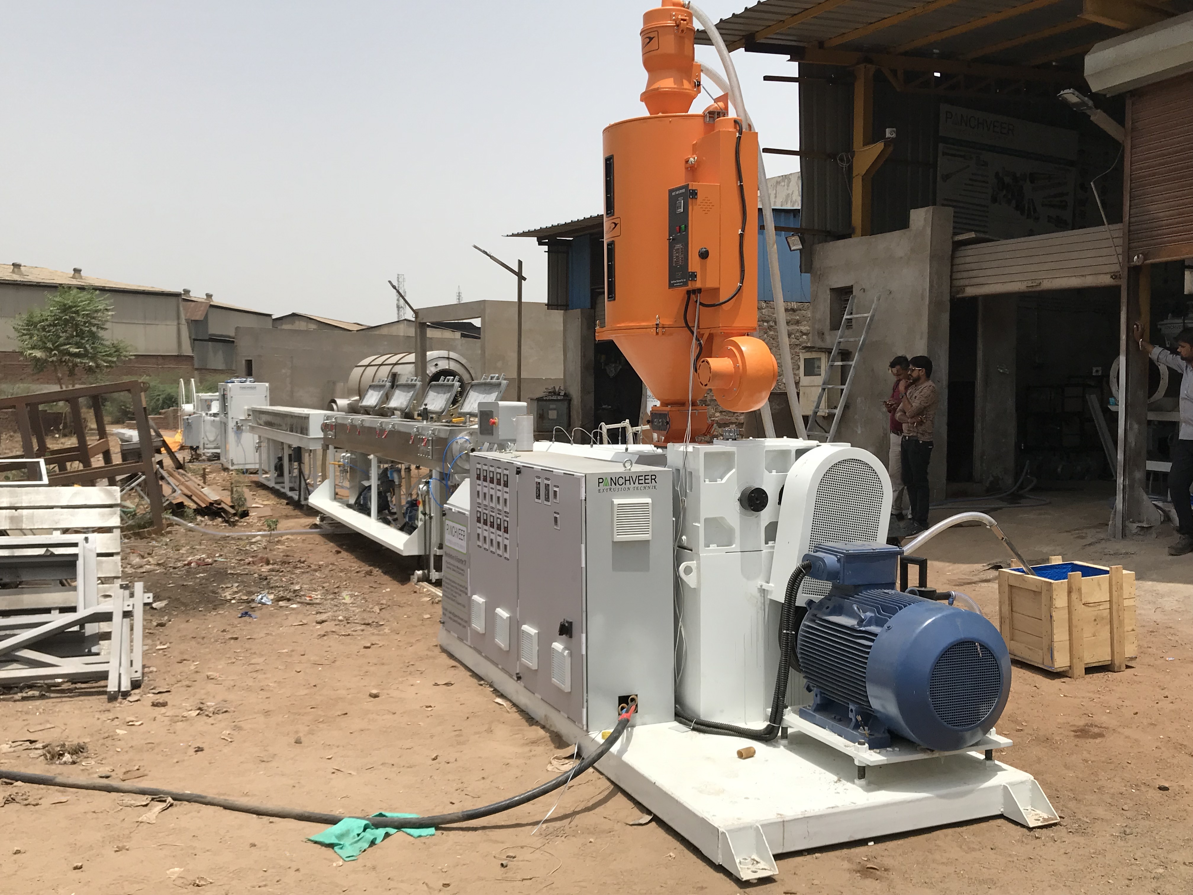 Hdpe Pipe Making Machine - Stainless Steel, Grooved Feed Bush Technology, 240 Power, Automatic Grade, White Color | Plc Control, Belt Drive Type, 1 Year Warranty, Industrial Usage