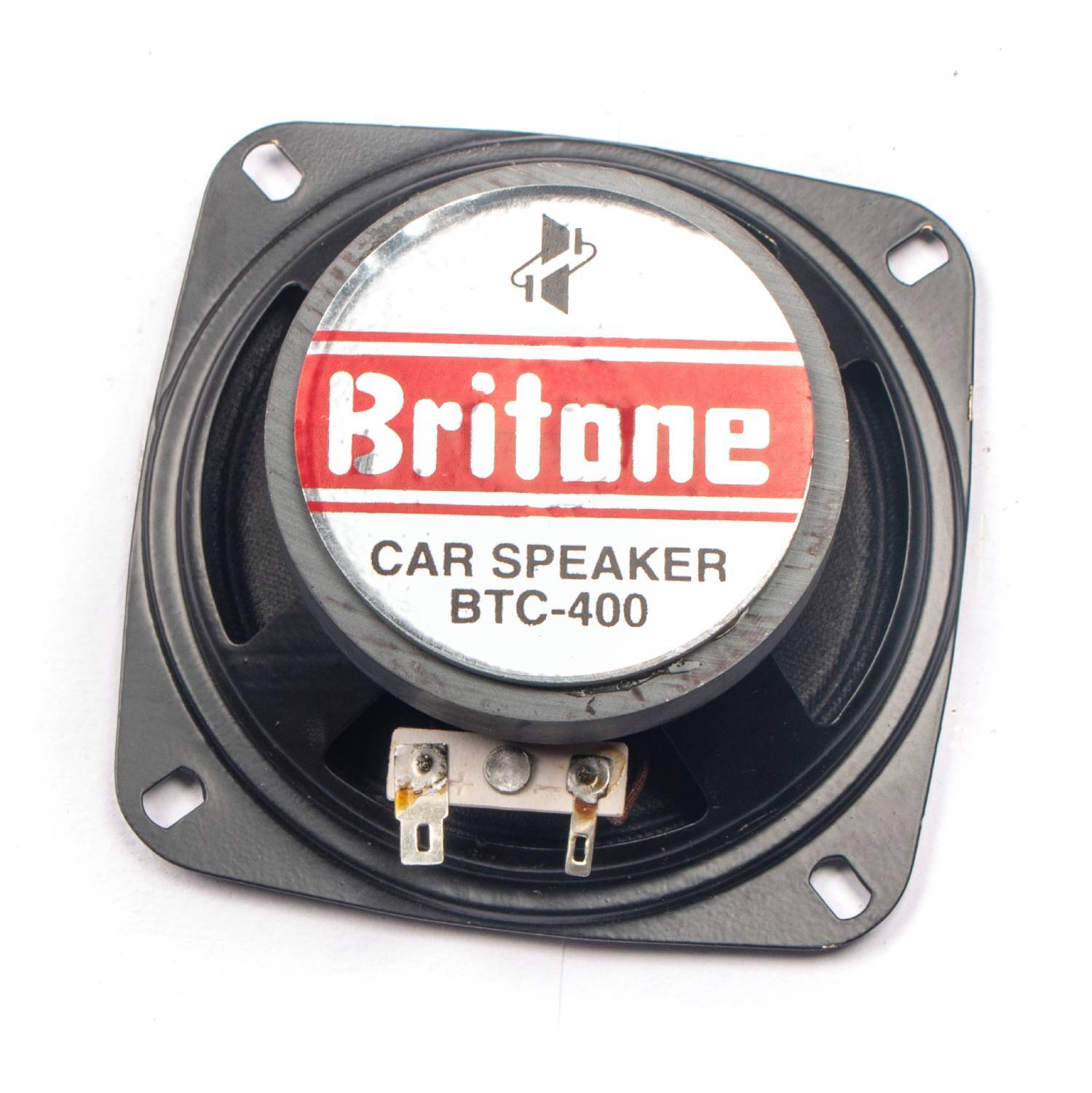 4 Inch Car Speaker 4 Ohms 30 Watts Rms Power 100 Watt Peak Power Cabinet Material: Iron Chassis