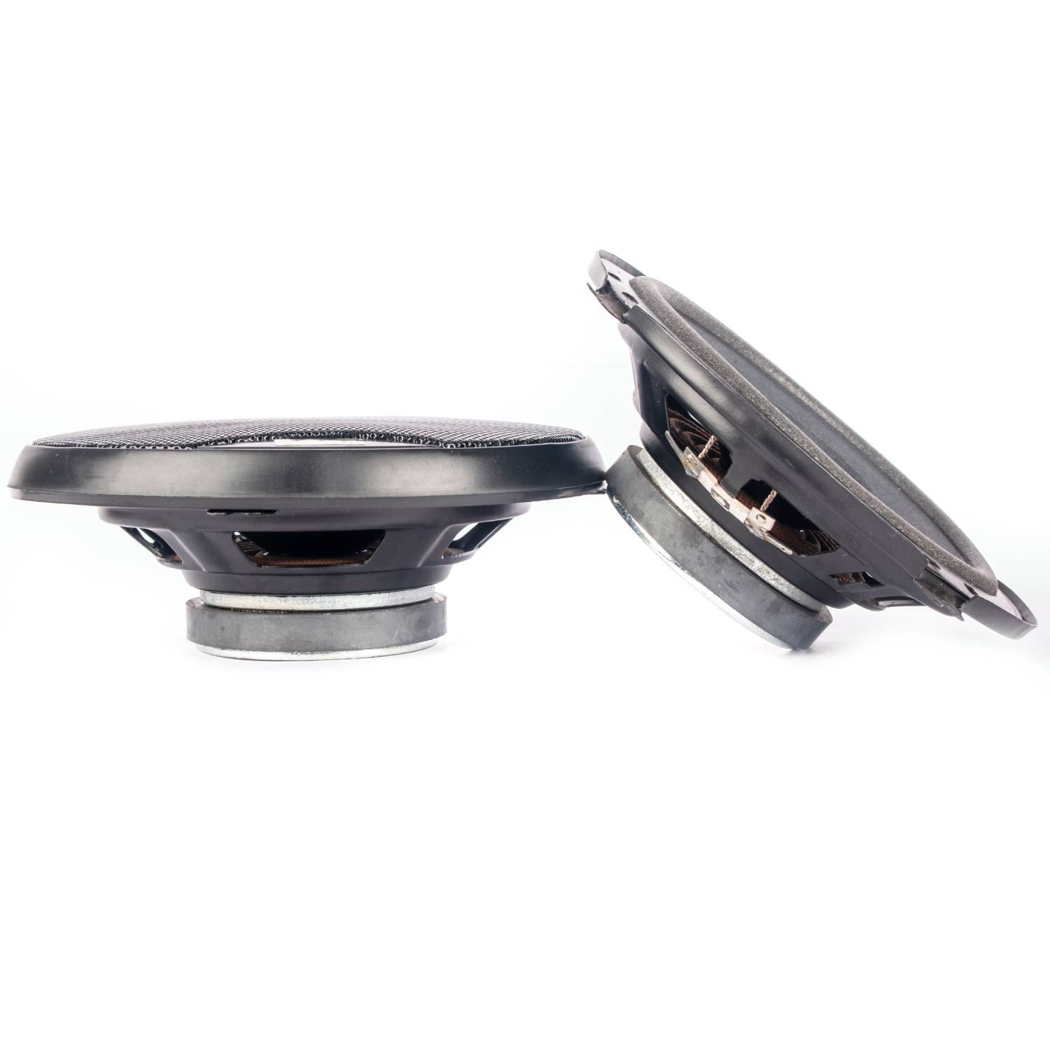 6 Inch Car Speaker 4 Ohms 40 Watts Rms Power 230 Watts Peak Power Cabinet Material: Iron Chassis