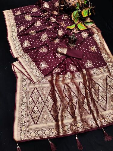 कैज़ुअल रूही पर्पल प्योर डोला सिल्क साड़ी