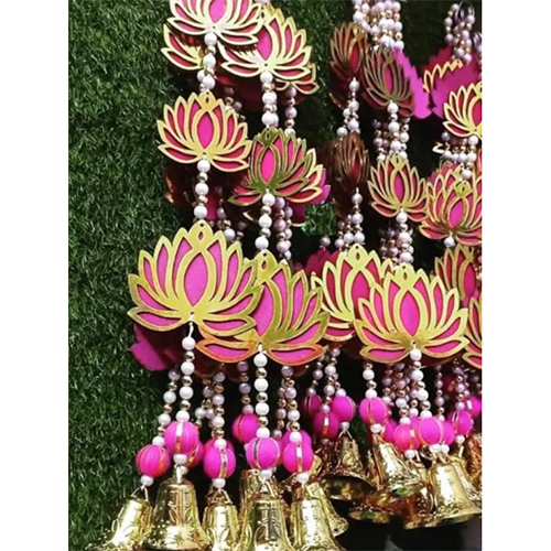 सजावट के लिए मल्टीकलर लोटस हैंगिंग 50 पेयर