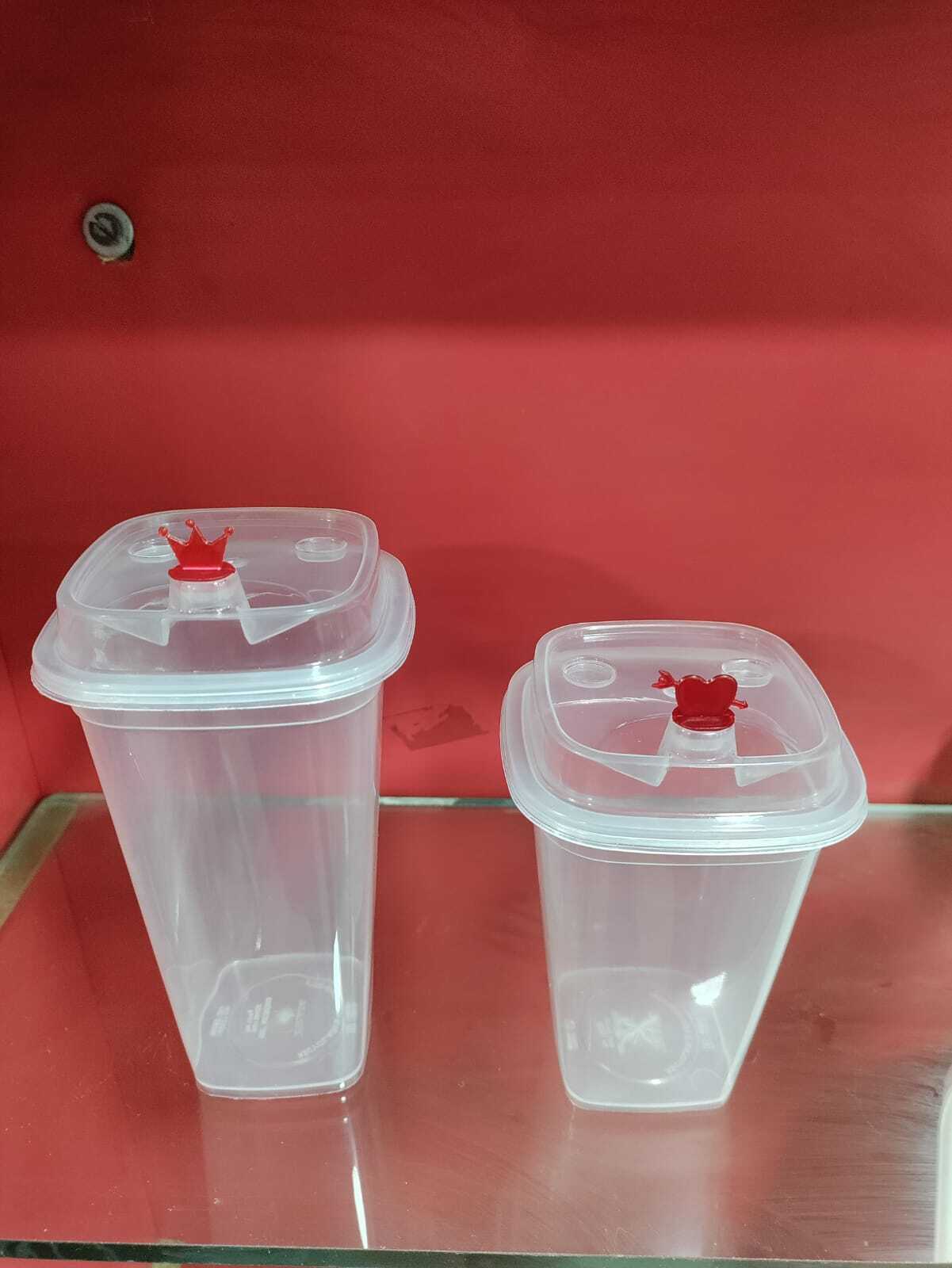 Square Glass With Lid - Plastic, 250 Ml, Transparent Color, Plain Pattern, Suitable For Restaurant Use | Durable Pp Material, Lid Included