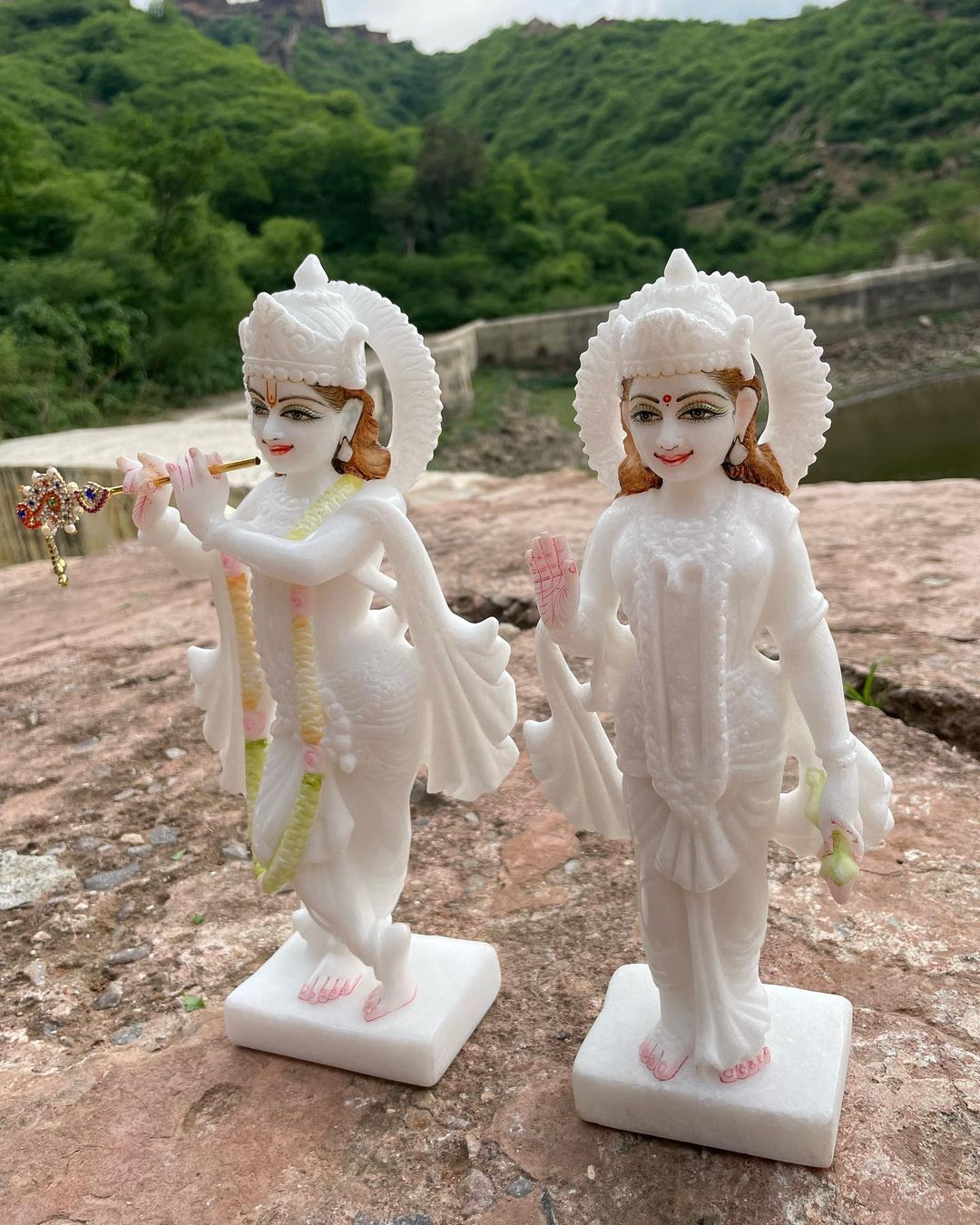Radha Krishna Idol - Marble 12 Inch White Sculpture | Craved, Painted, Polished, Ideal For Outdoor Decoration And Religious Activities