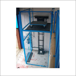 गुड्स लिफ्ट स्टैशनरी स्टैकर