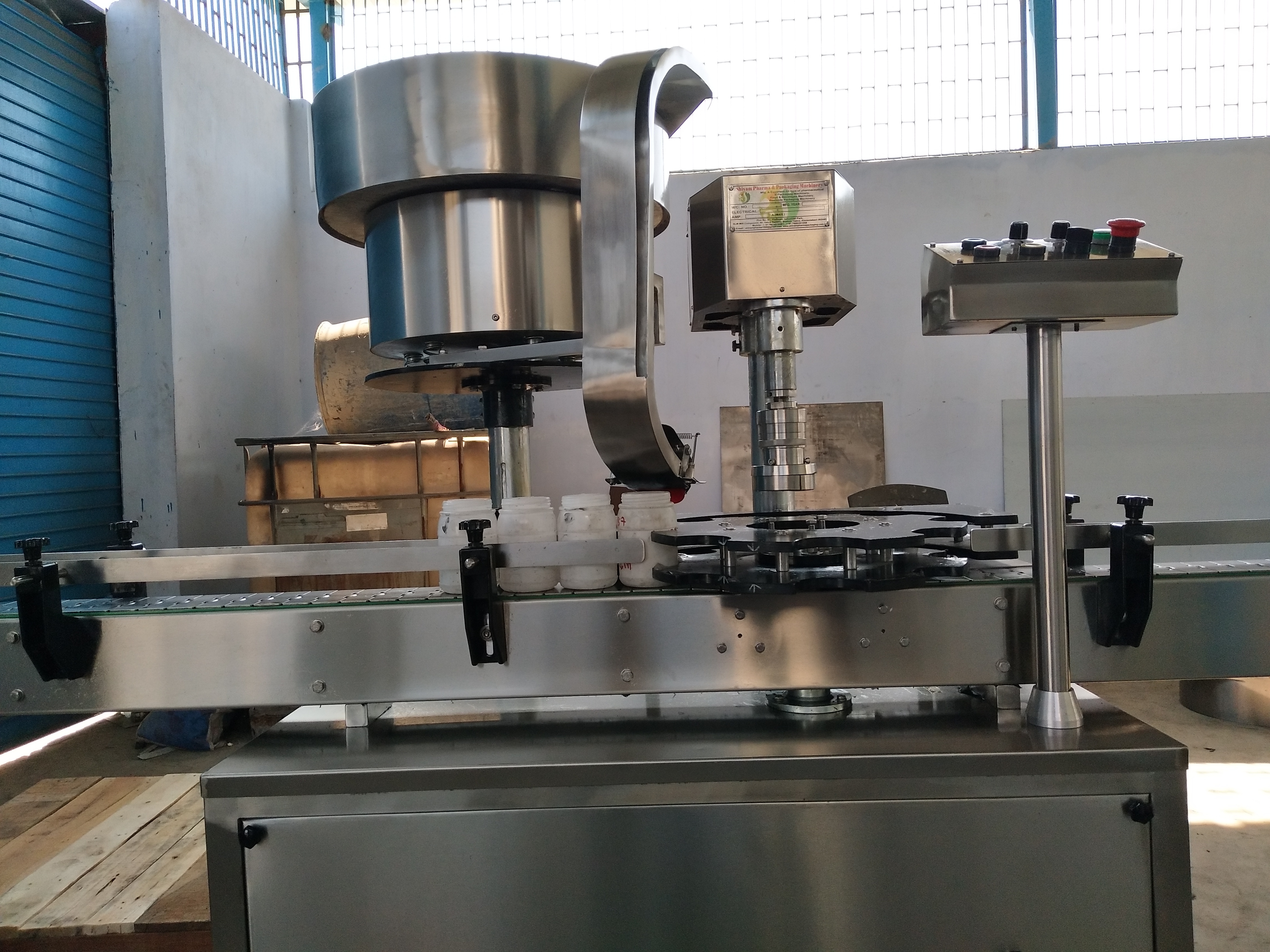 Less Power Consumable Automatic Capping Machine