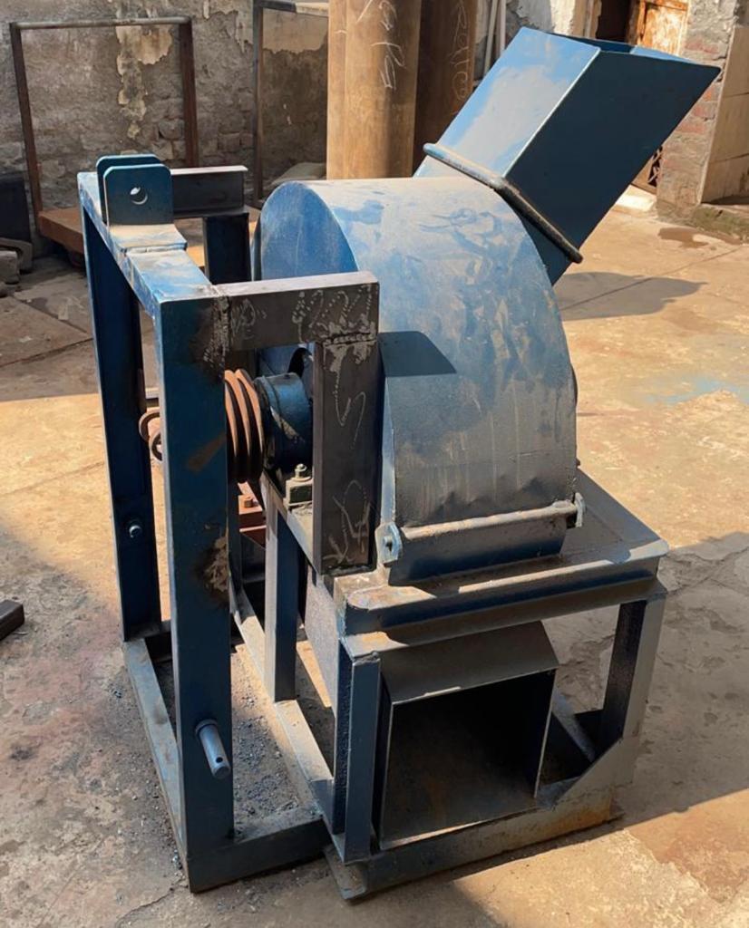 Wood Sawdust Making Machine