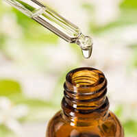 एमिरिस ऑयल एज ग्रुप: वयस्क