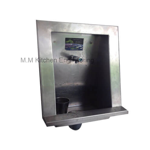 स्टेनलेस स्टील वॉल माउंटेड वाटर पॉइंट